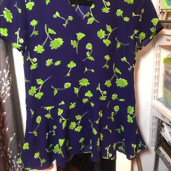 Banana Republic Clover Print Blouse Size XS - Picture 3 of 6